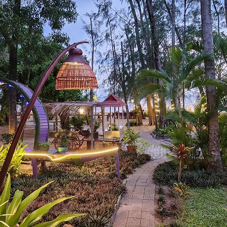 Nataya Round House Coral Bay Resort Kampot Bagian luar foto