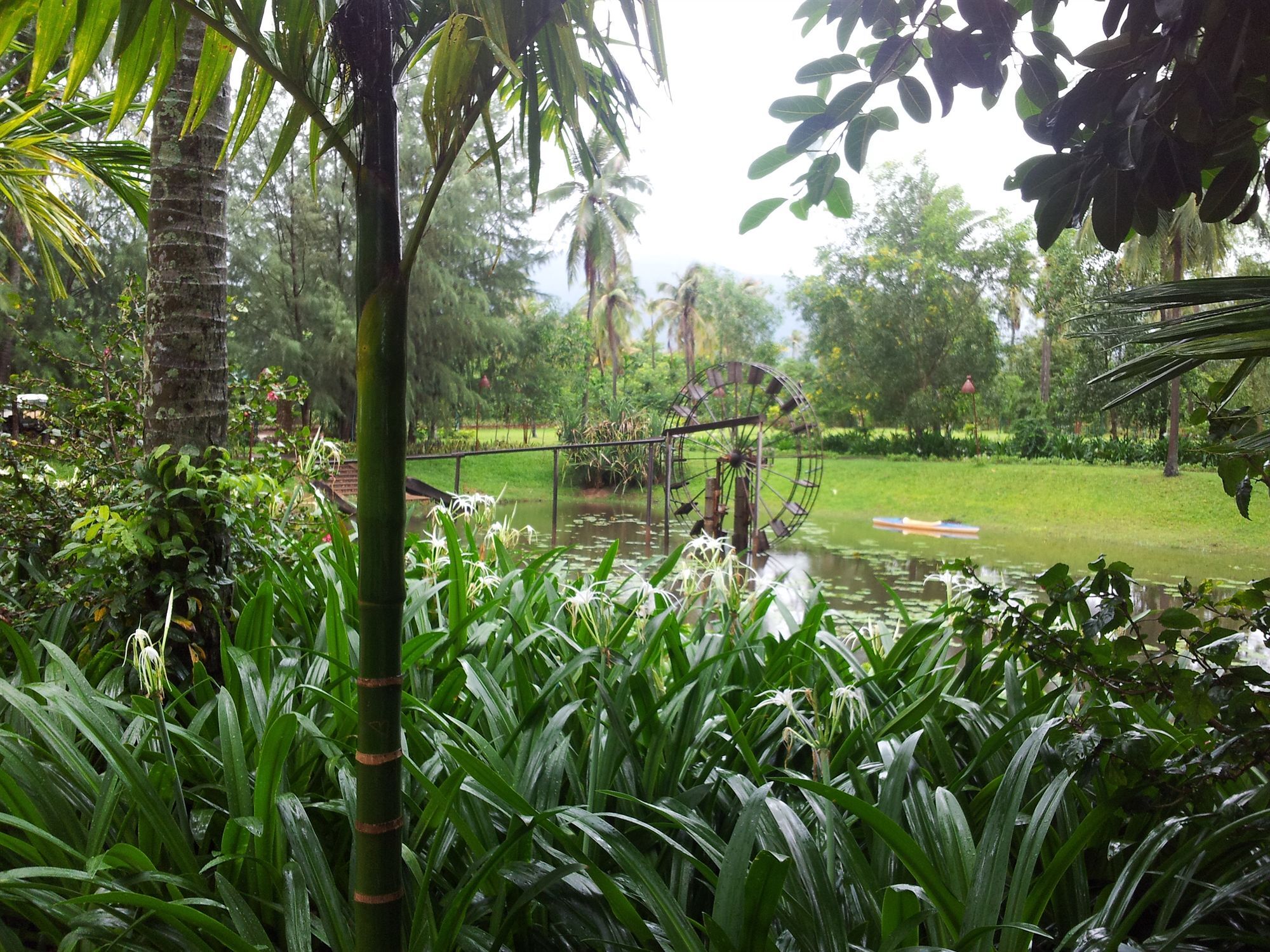 Nataya Round House Coral Bay Resort Kampot Bagian luar foto
