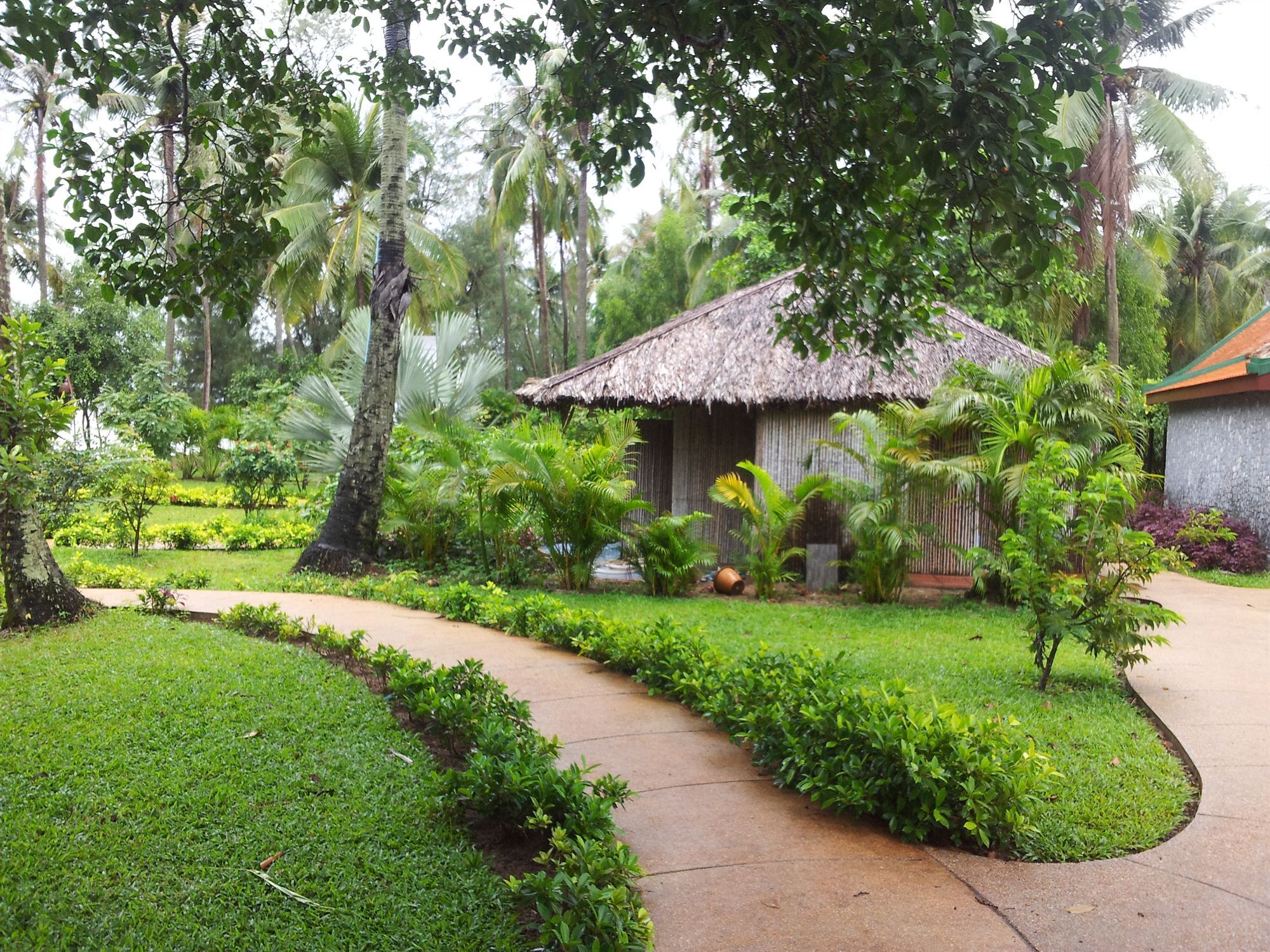 Nataya Round House Coral Bay Resort Kampot Bagian luar foto